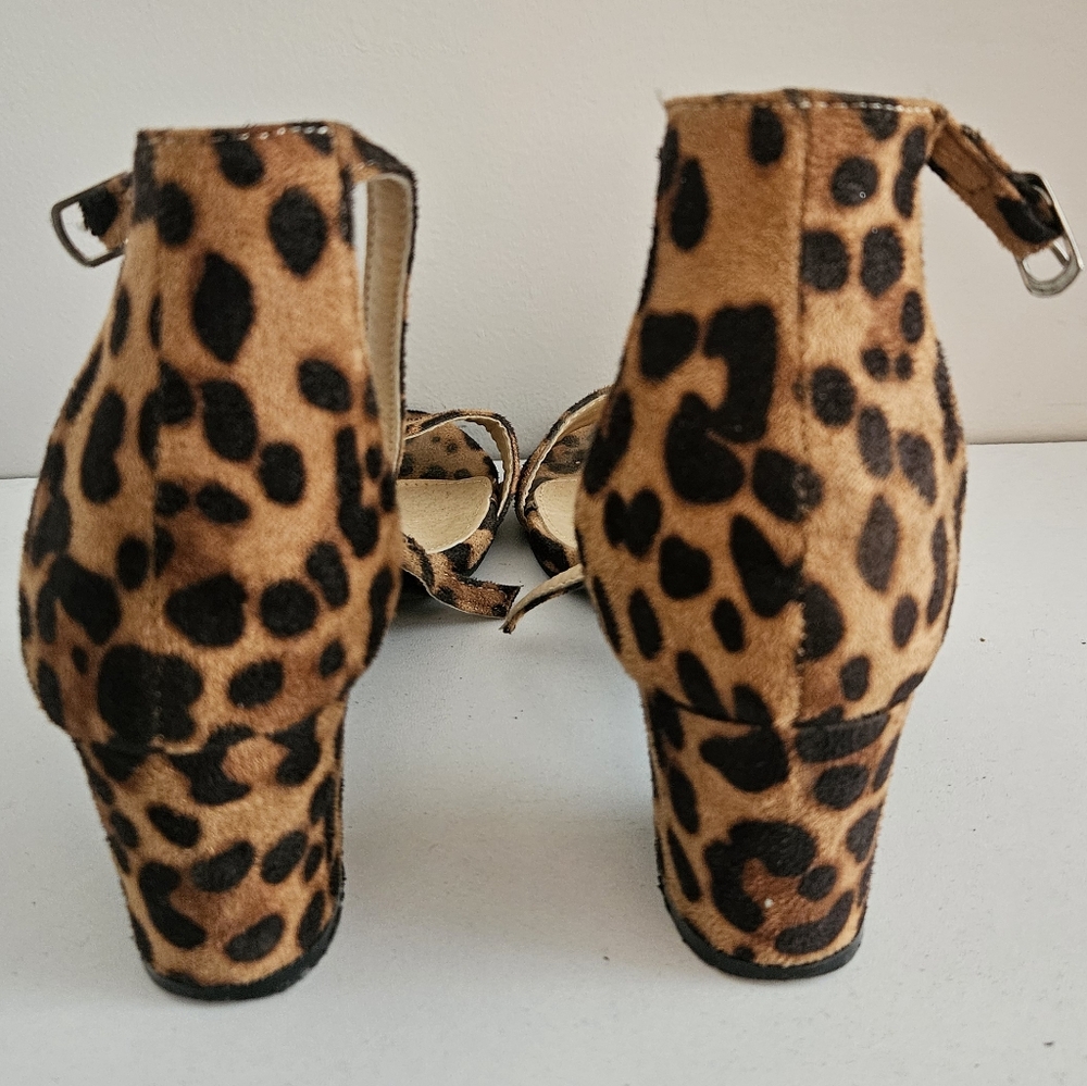 Bella Marie Leopard Faux Suede Ankle-Strap Open Toe Block Heel Sandal- Size 8.5 - Picture 3 of 5
